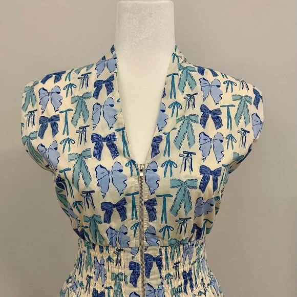 Stylish Blue and White Patterned Dress - Picture 2 of 3